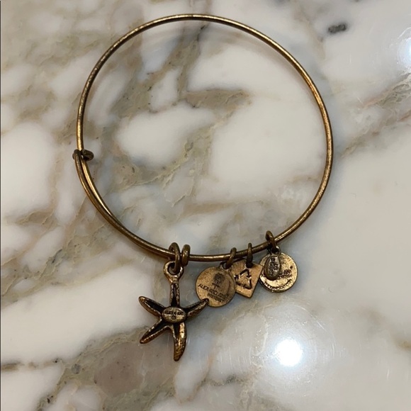 💫Alex and ani starfish bracelet - Picture 2 of 2